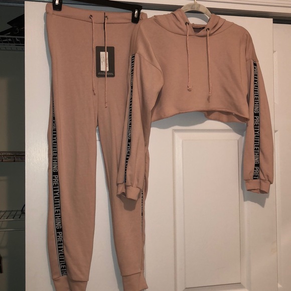 PrettyLittleThing Tops - Pretty little thing new sweatsuit